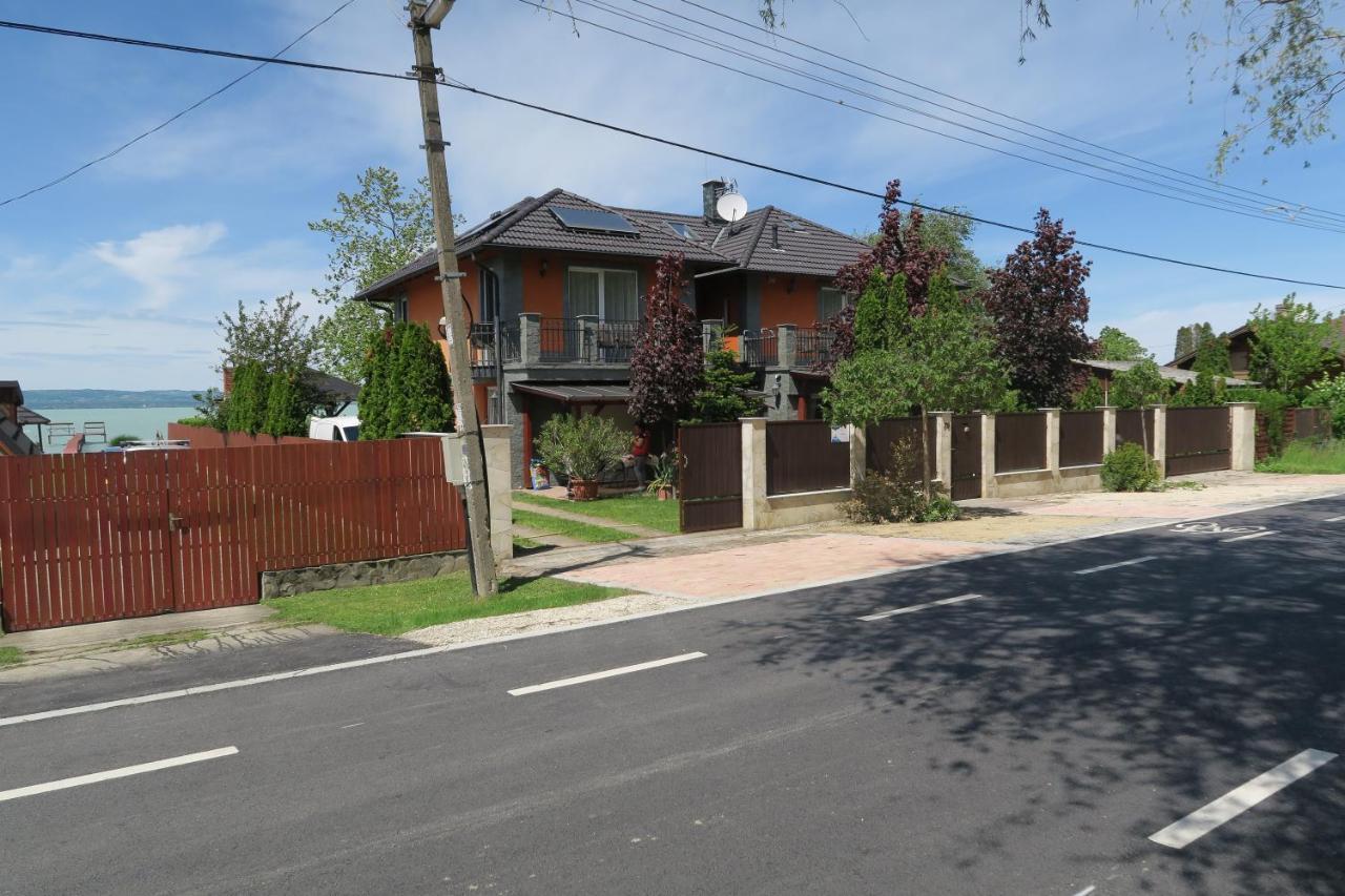 Granit Villa Balatonszarszo Exteriör bild