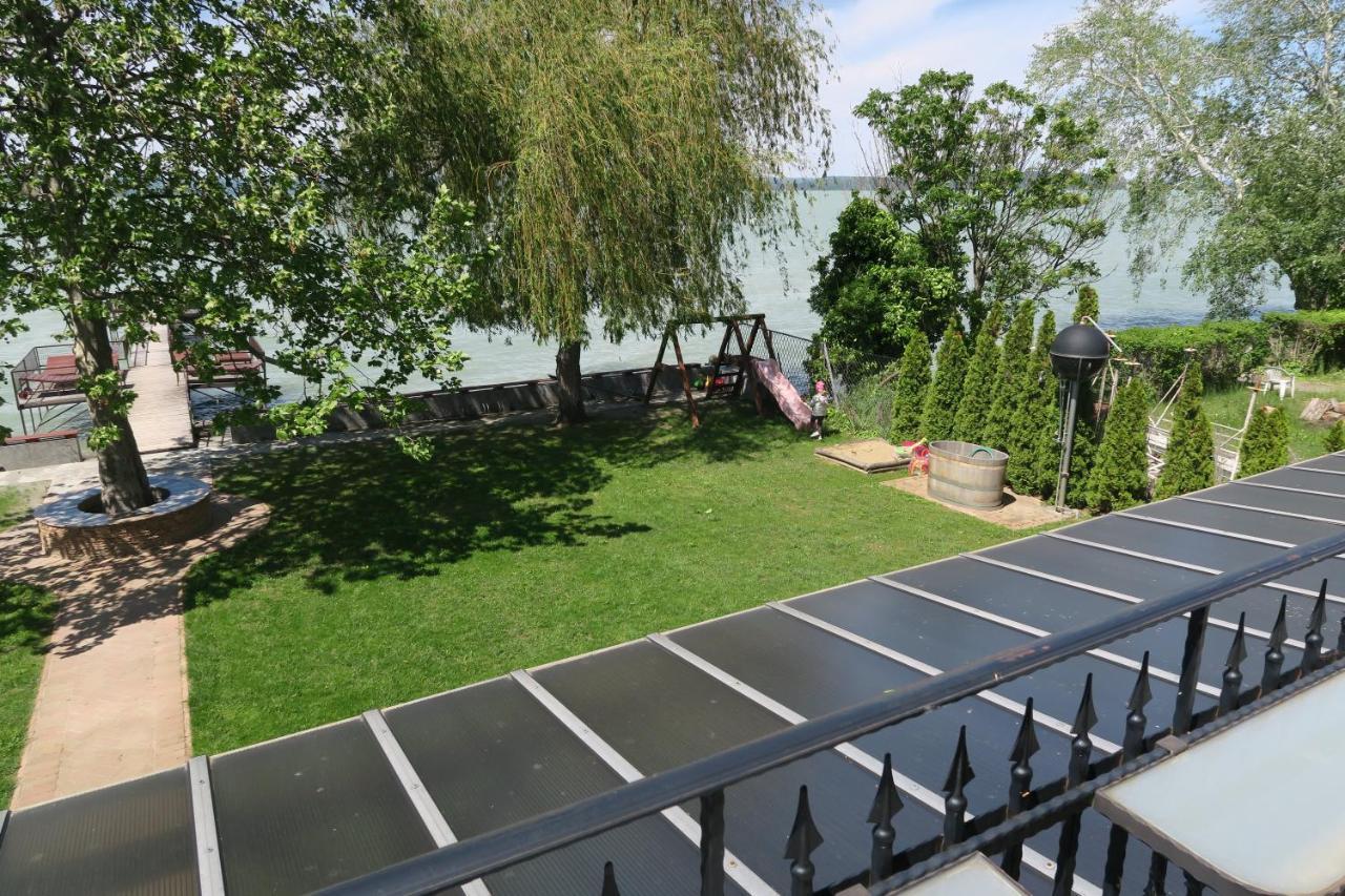 Granit Villa Balatonszarszo Exteriör bild