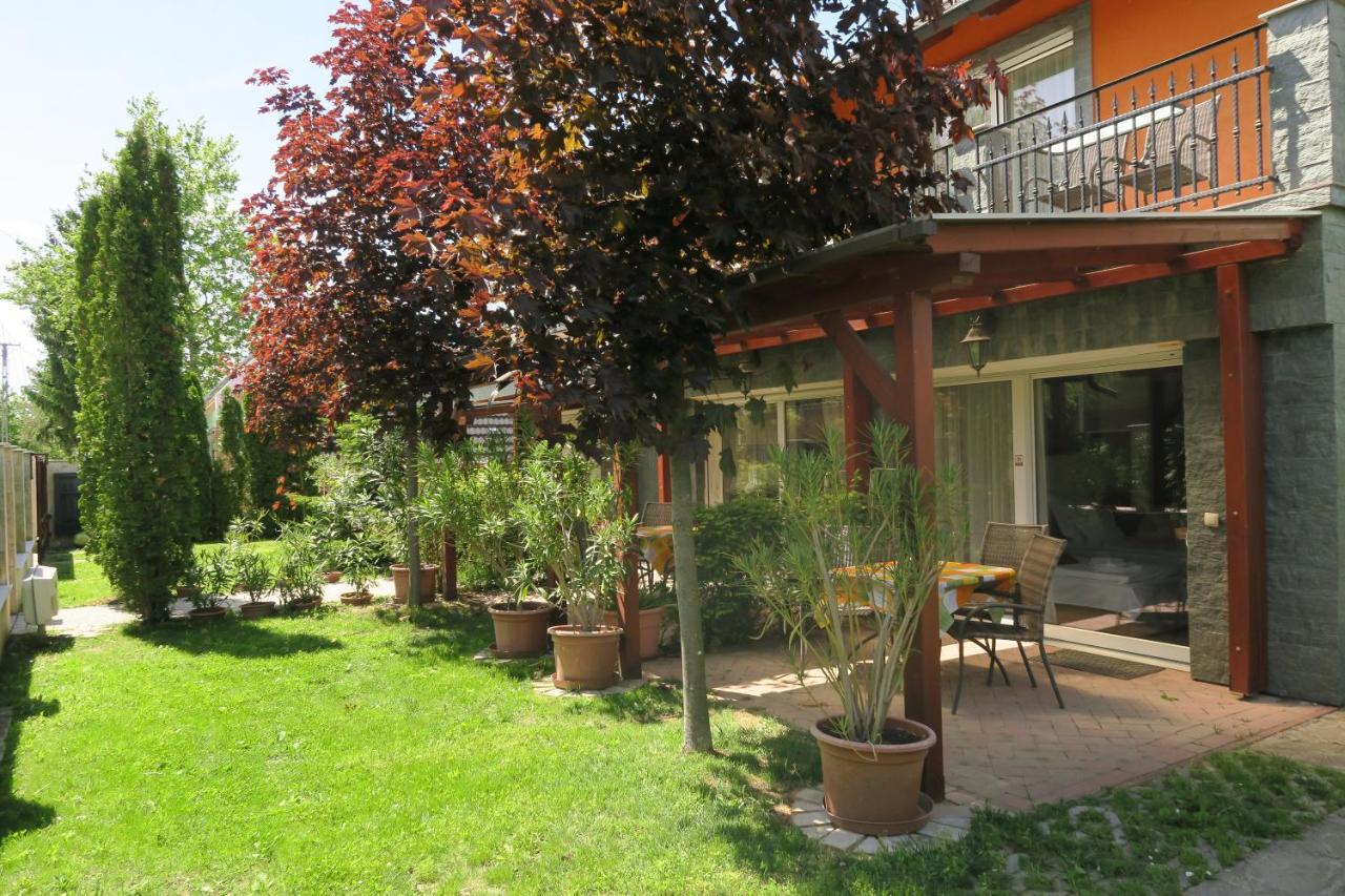 Granit Villa Balatonszarszo Exteriör bild